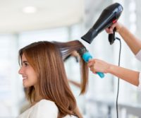 Coiffeur : comment vous en sortir sans être traumatisée ?