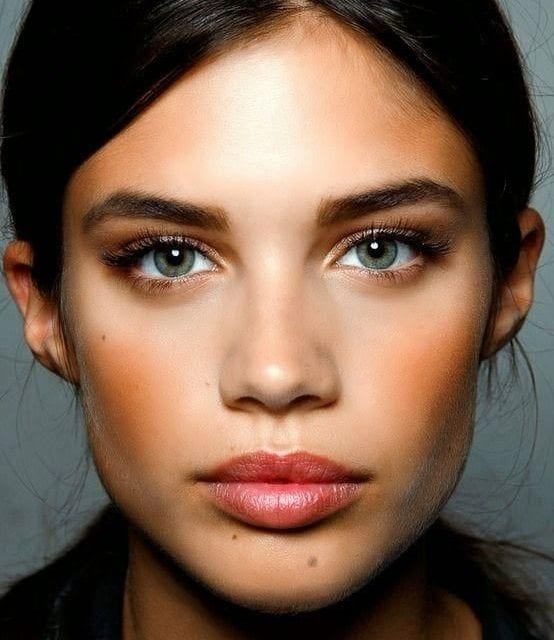 Comment Agrandir Ses Yeux Grâce à 6 Astuces Maquillage