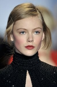 barrette coté visage