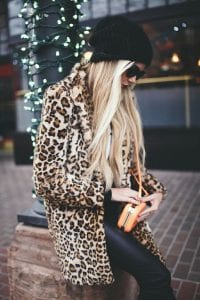 8db7930011ac90e5ee6664bbcebc3700