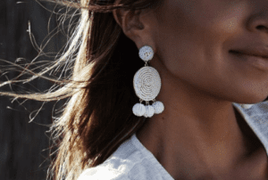 Les conseils pour assortir vos bijoux à votre tenue
