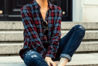 Comment bien porter la chemise à carreaux ?