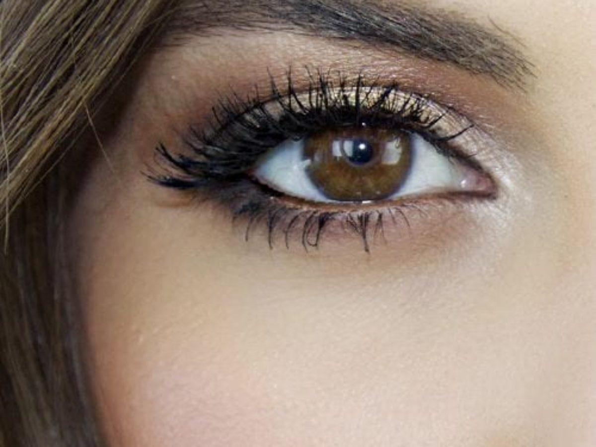 Maquillage Nouvel An Yeux Verts Maquiller des yeux marrons : conseils et tutoriels pour un maquillage réussi
