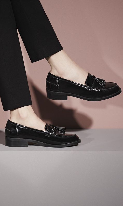 Tailleur et mocassins
