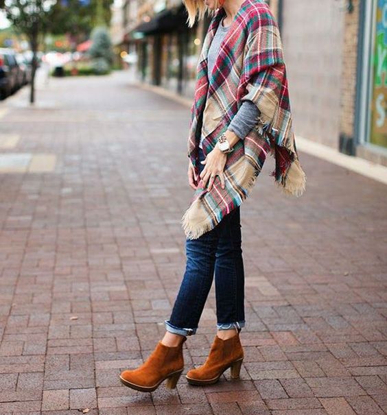 Les motifs participent à faire un look d'automne coloré