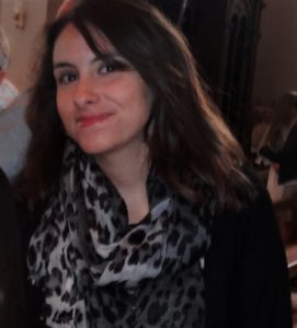 Rédactrice Bien Habillée Grace