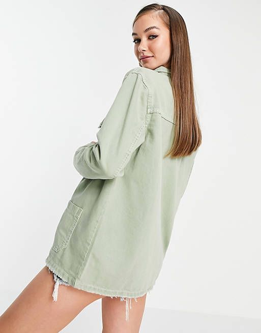 La surchemise est-elle une parka d'été ?