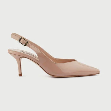Nude ou colorées, sandales ou escarpins, il y a moyen d'être bien chaussée même quand la température grimpe au bureau